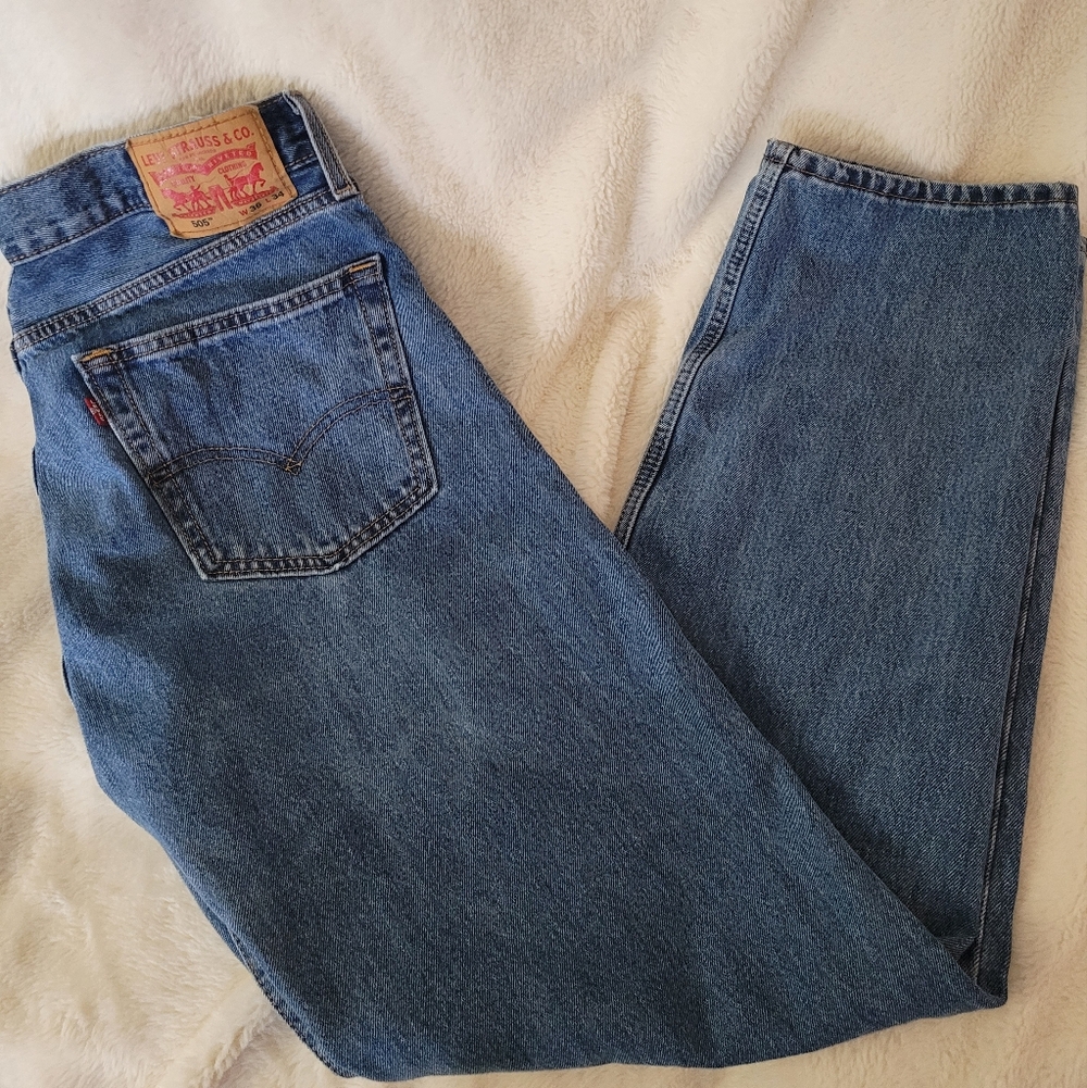 Levis- #505 Mens  jeans